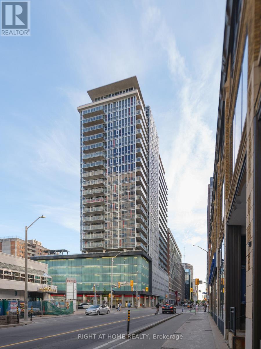 Property at 615 - 324 LAURIER AVENUE W image 1