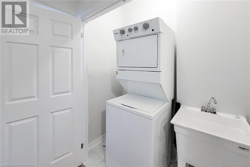 1421 Oakmont Common, Burlington, Ontario  L7P 0V8 - Photo 17 - 40681957