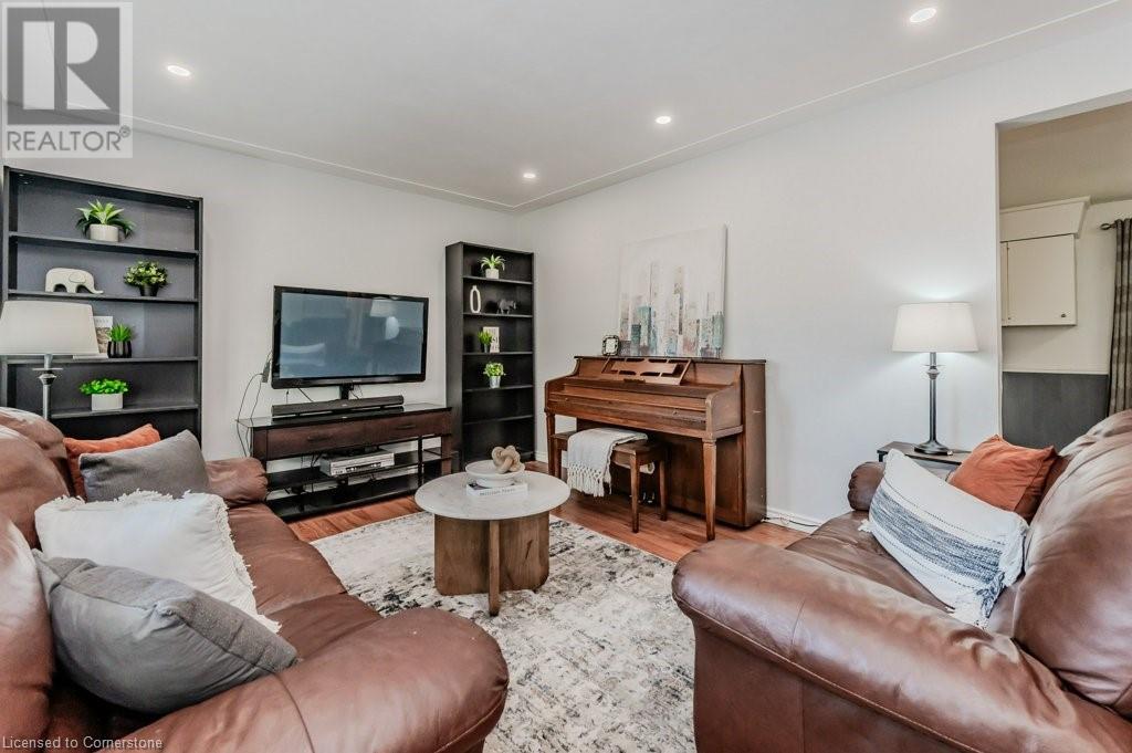 841 Westminster Drive SCambridge, Ontario  N3H 1V4 - Photo 4 - 40678945