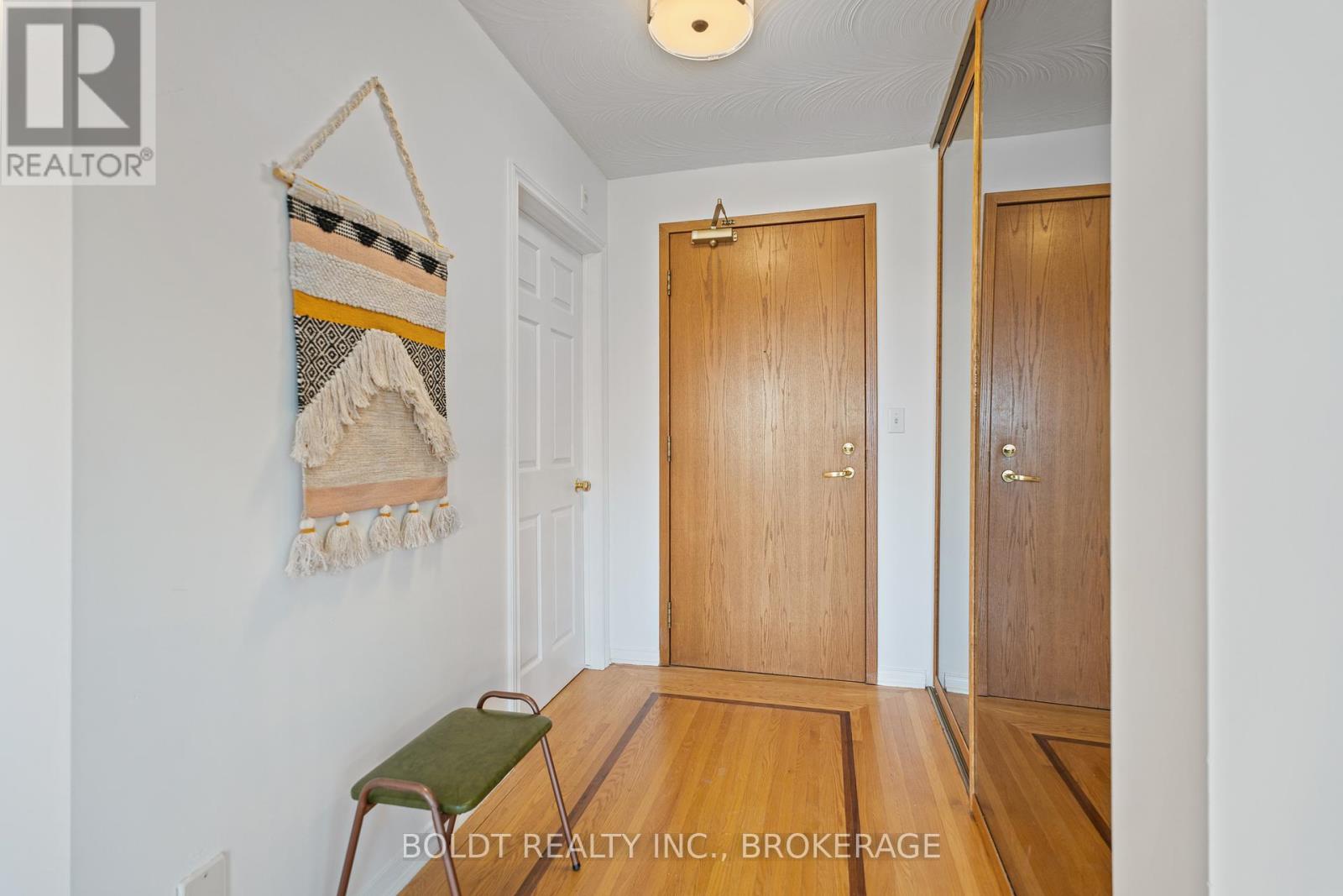 1001 - 3 Towering Heights Boulevard, St. Catharines, Ontario  L2T 4A4 - Photo 4 - X11523676