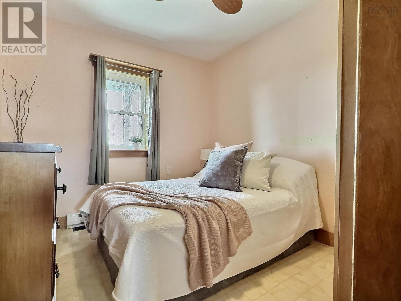 14072 Cabot Trail Road, Point Cross, Nova Scotia  B0H 1H0 - Photo 15 - 202427514