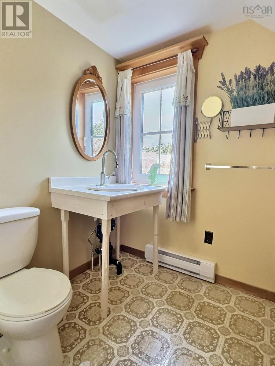 14072 Cabot Trail Road, Point Cross, Nova Scotia  B0H 1H0 - Photo 18 - 202427514