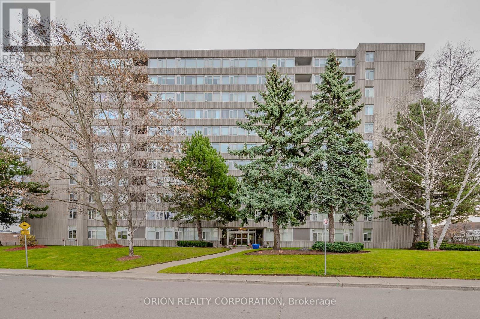 305 - 30 HARRISFORD STREET, Hamilton, Ontario