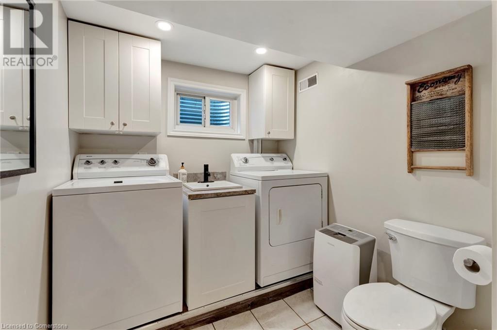 8 Grenoble RoadHamilton, Ontario  L9C 6K6 - Photo 30 - 40680609