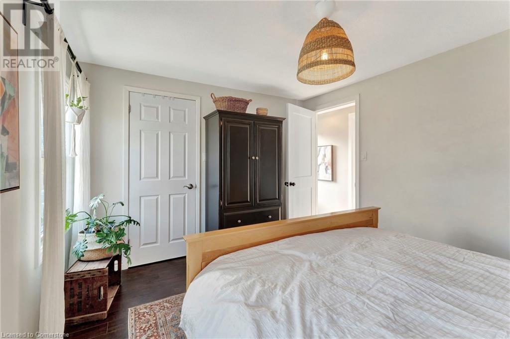 8 Grenoble RoadHamilton, Ontario  L9C 6K6 - Photo 22 - 40680609