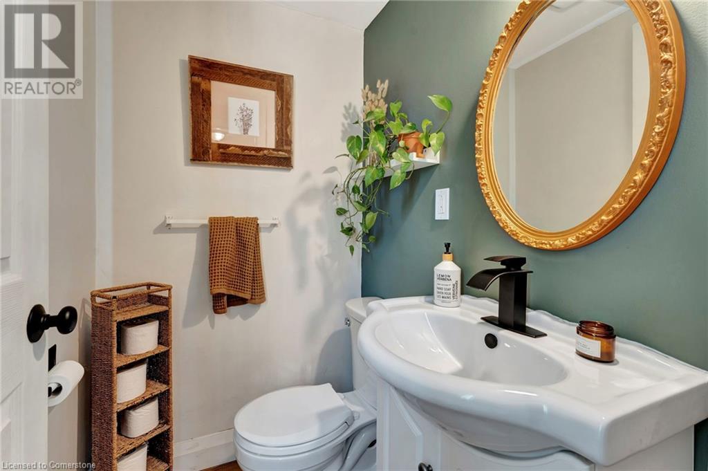 8 Grenoble RoadHamilton, Ontario  L9C 6K6 - Photo 16 - 40680609