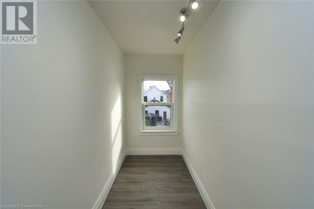 64 Crooks Street, Hamilton, Ontario  L8R 2Z6 - Photo 16 - 40676058