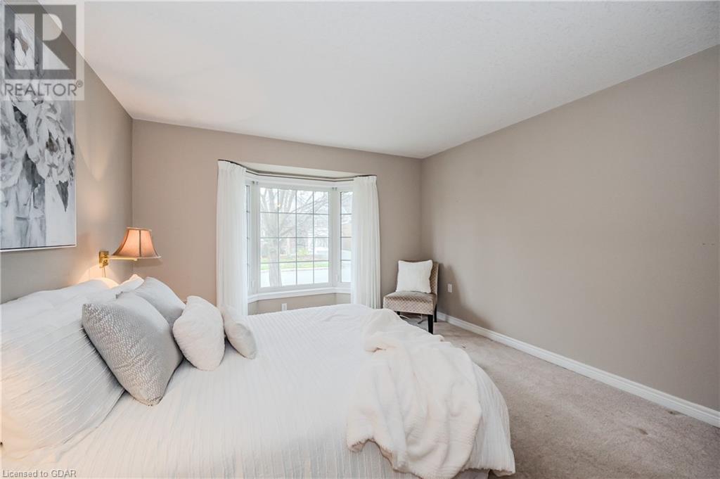 20 Honeysuckle DriveGuelph (Village), Ontario  N1G 4X7 - Photo 14 - X11822690