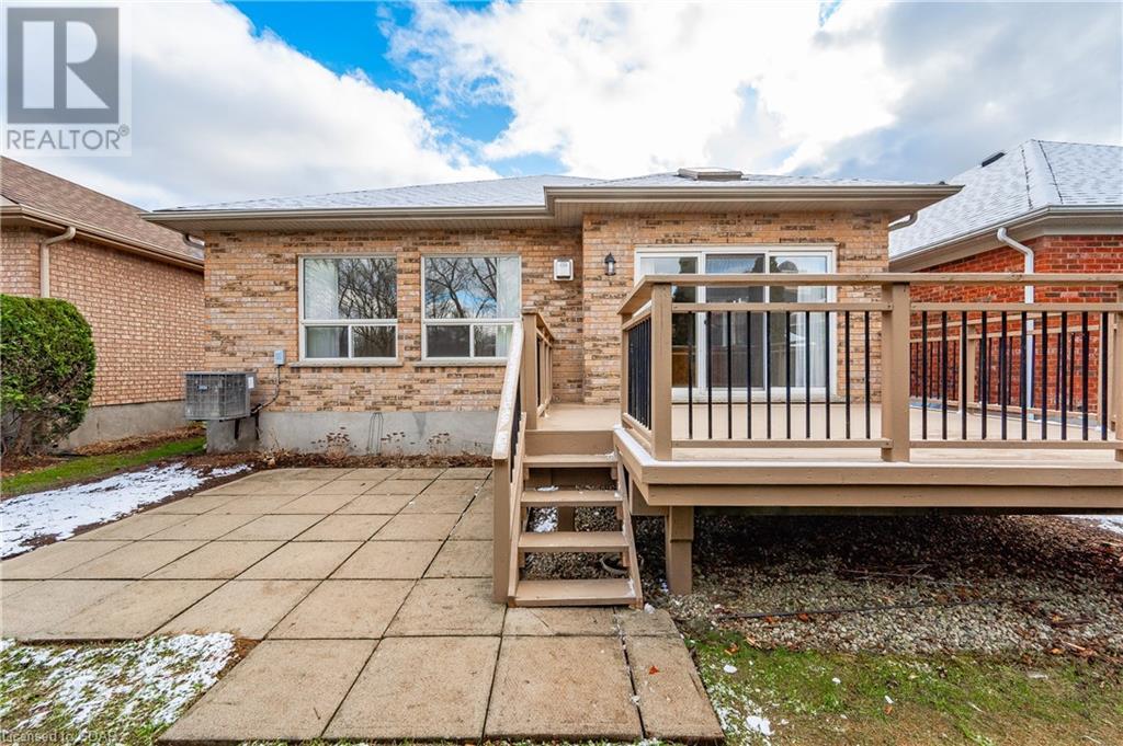 20 Honeysuckle DriveGuelph (Village), Ontario  N1G 4X7 - Photo 25 - X11822690