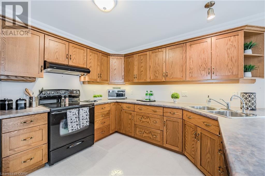 20 Honeysuckle DriveGuelph (Village), Ontario  N1G 4X7 - Photo 12 - X11822690