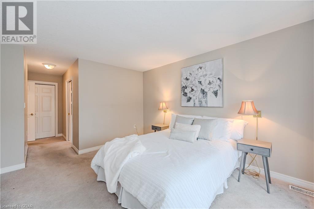 20 Honeysuckle DriveGuelph (Village), Ontario  N1G 4X7 - Photo 15 - X11822690