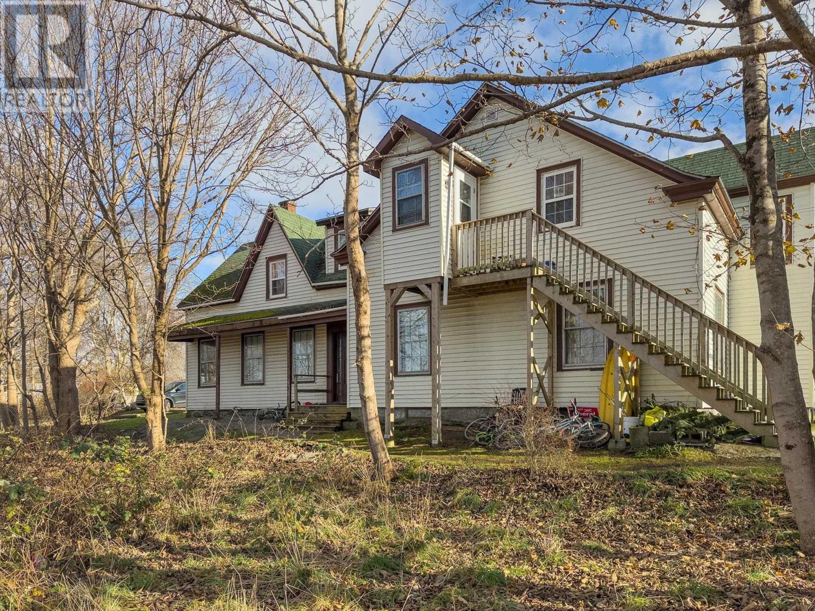 2 Walker Street, Yarmouth, Nova Scotia  B5A 2N2 - Photo 5 - 202427540