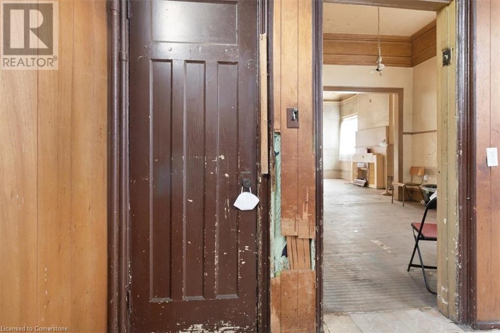 143 Catharine Street N, Hamilton, Ontario  L8R 1J5 - Photo 13 - 40682107