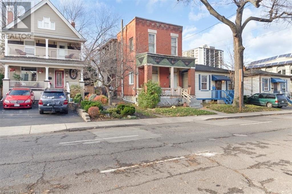 143 Catharine Street N, Hamilton, Ontario  L8R 1J5 - Photo 3 - 40682107