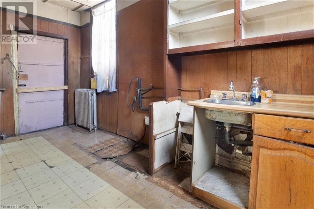 143 Catharine Street N, Hamilton, Ontario  L8R 1J5 - Photo 16 - 40682107