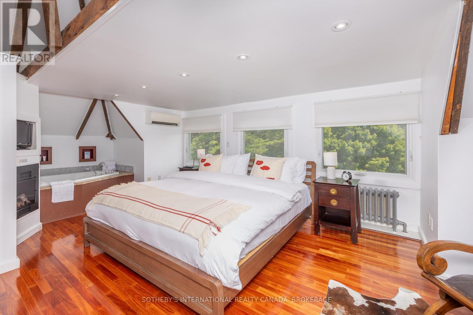 8 Starr Place, Kingston, Ontario  K7L 4V1 - Photo 6 - X11543473