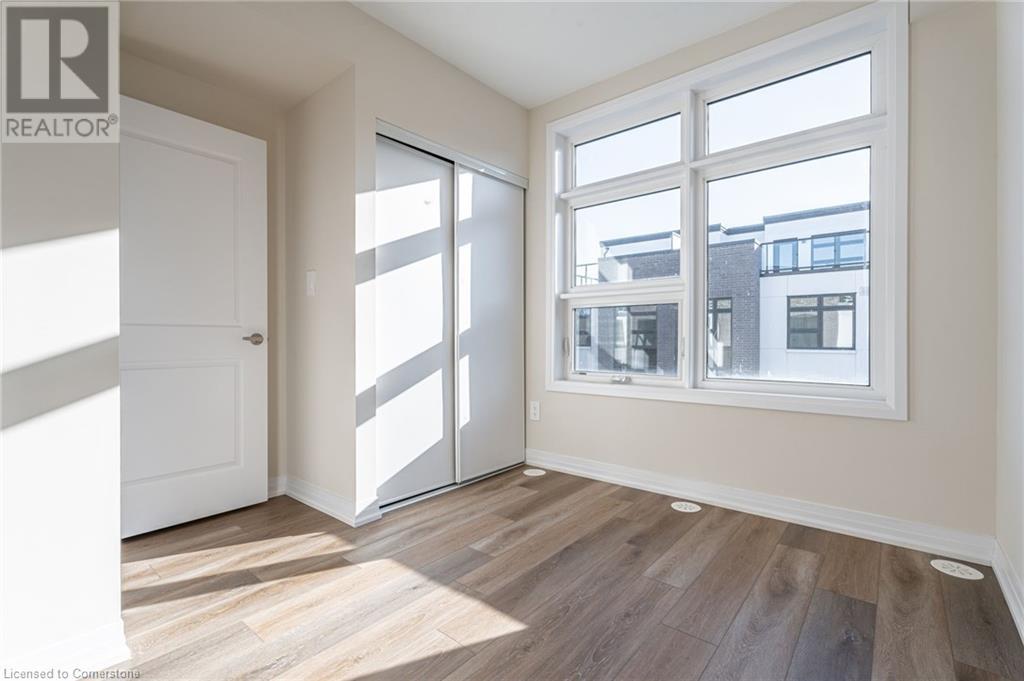 1569 Rose Way Unit# 114, Milton, Ontario  L9T 7E7 - Photo 12 - 40681961