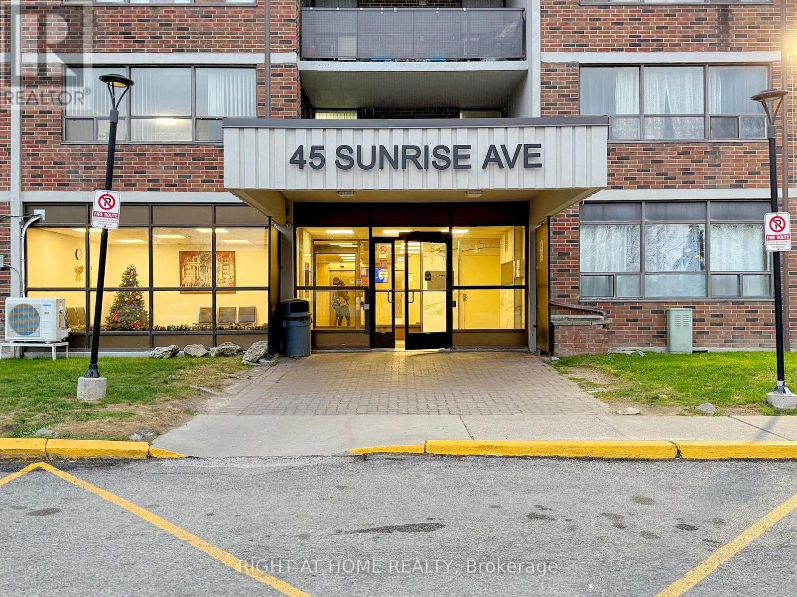 214 - 45 SUNRISE AVENUE, Toronto, Ontario