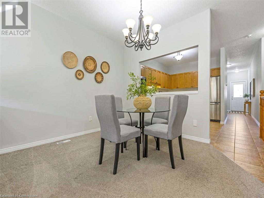 32 Abbotsford Trail, Hamilton, Ontario  L9B 2X8 - Photo 12 - 40682226