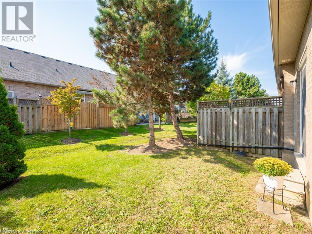 32 Abbotsford Trail, Hamilton, Ontario  L9B 2X8 - Photo 35 - 40682226