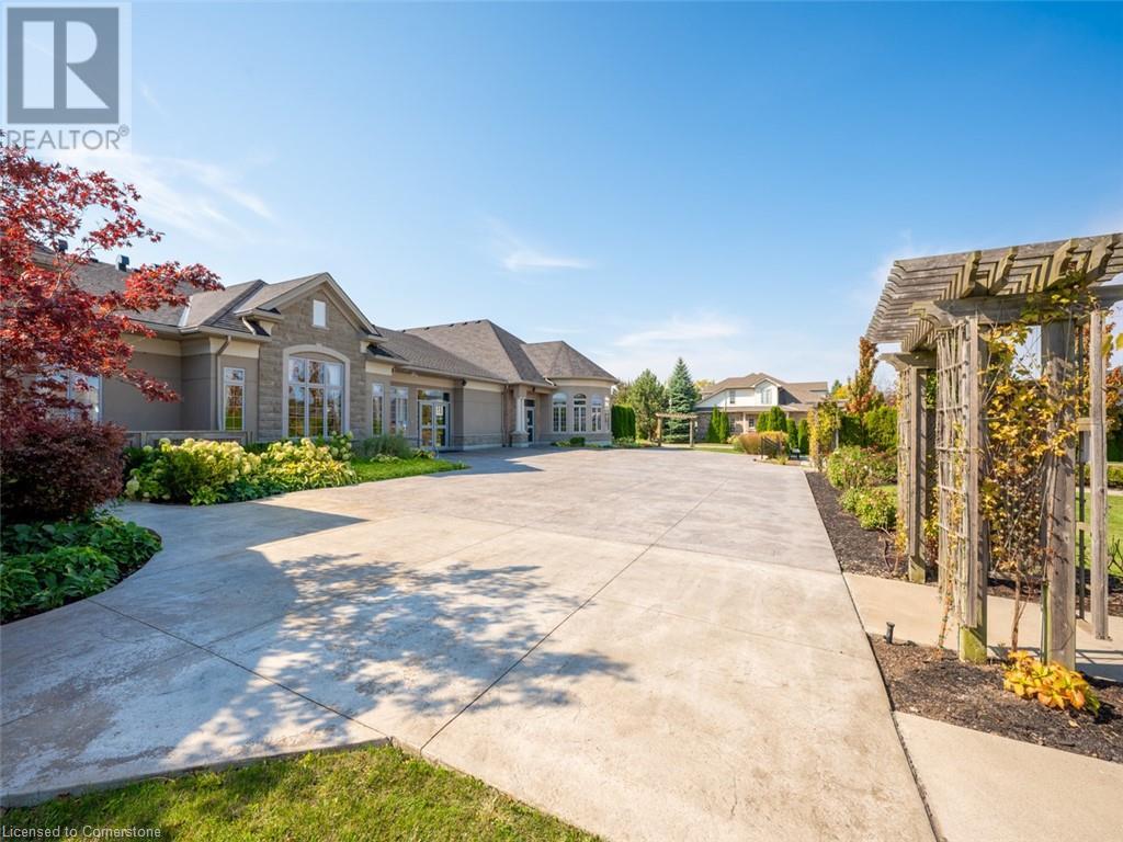 32 Abbotsford Trail, Hamilton, Ontario  L9B 2X8 - Photo 44 - 40682226