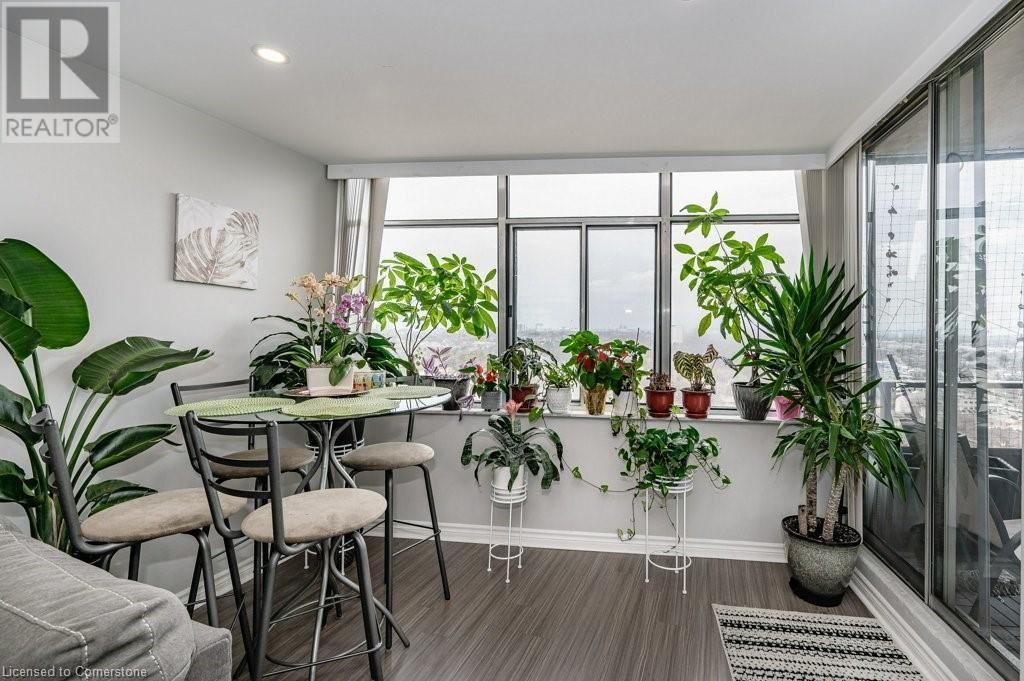 3100 Kirwin Avenue Unit# 2102, Mississauga, Ontario  L5A 3S6 - Photo 9 - 40681978