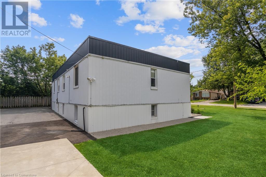 Property at 2336 MOUNTAINSIDE Drive image 3