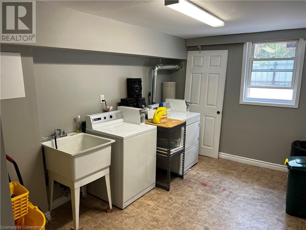 2336 Mountainside Drive, Burlington, Ontario  L7P 1C2 - Photo 9 - 40681732