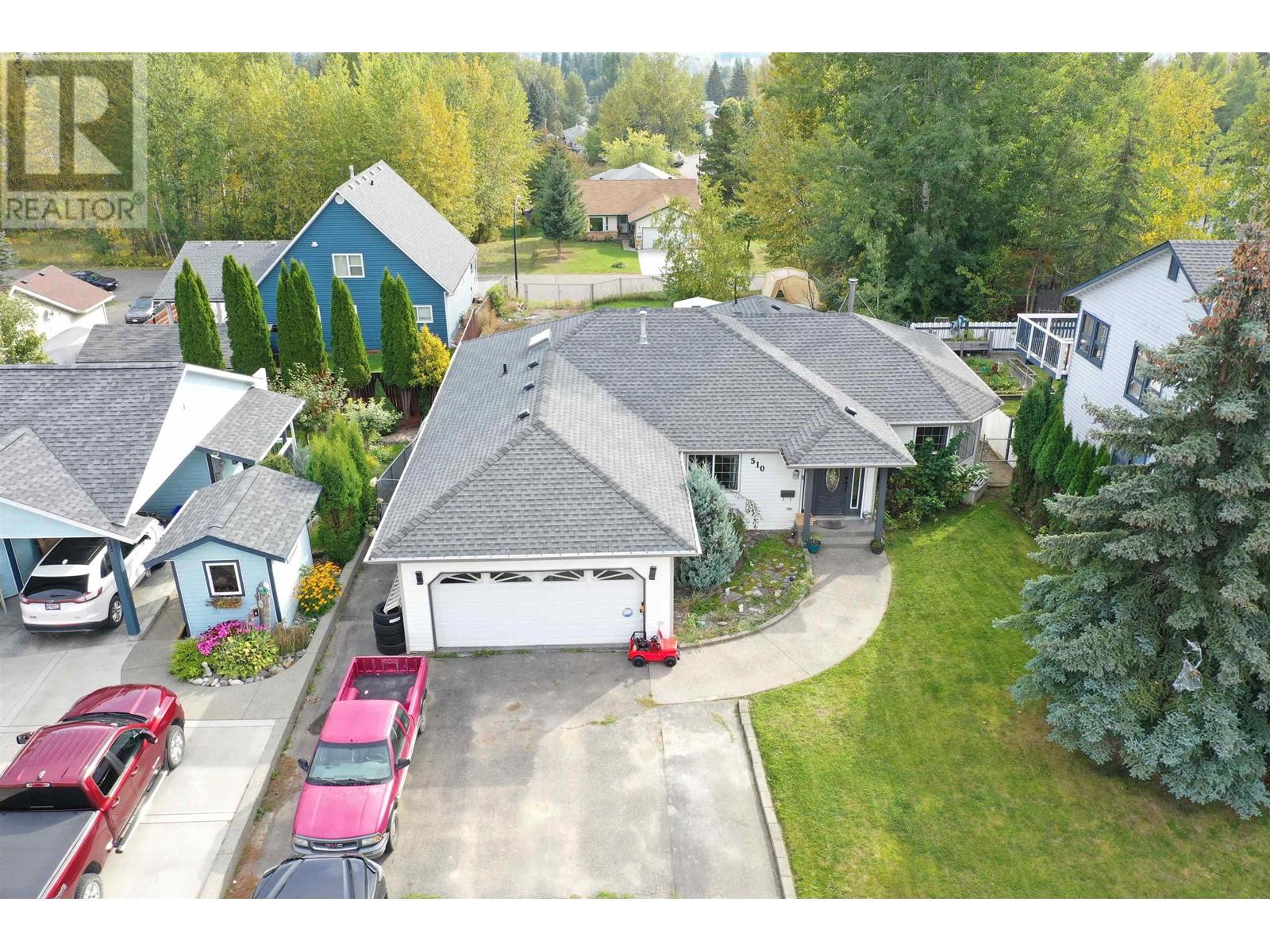 Property at 510 DIXON STREET image 2