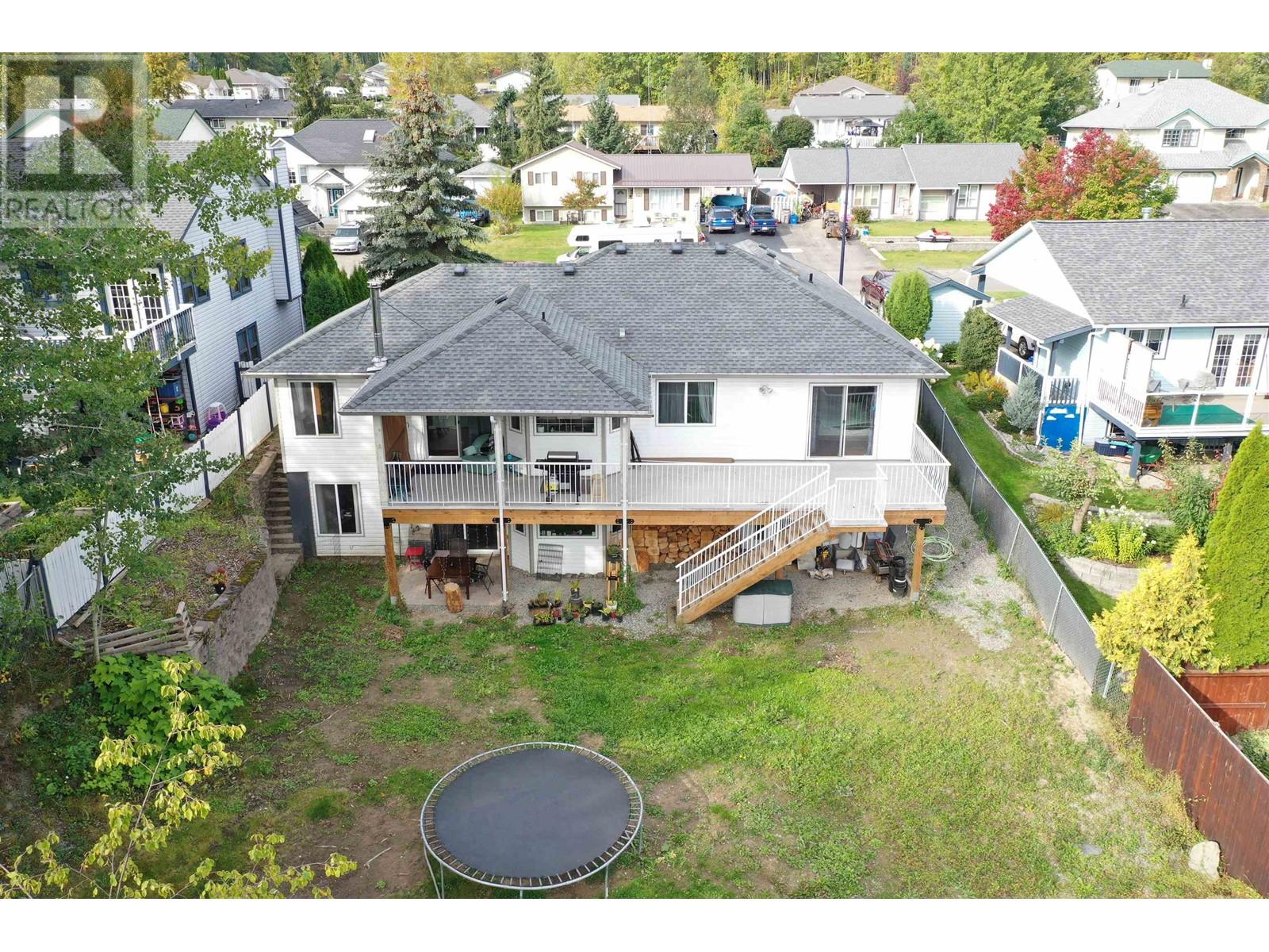 Property at 510 DIXON STREET image 3