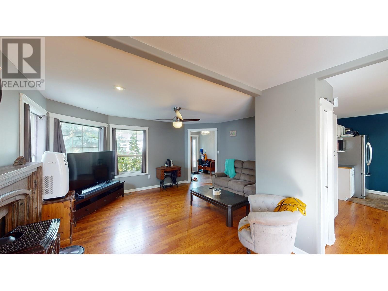 Property at 510 DIXON STREET image 5