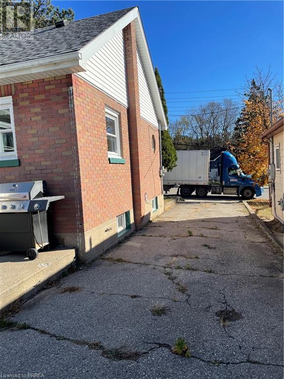 350 West Street, Brantford, Ontario  N3R 3V7 - Photo 3 - 40677170