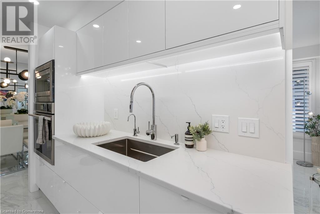 225 Benjamin Road Unit# 80, Waterloo, Ontario  N2V 1Z3 - Photo 9 - 40677958
