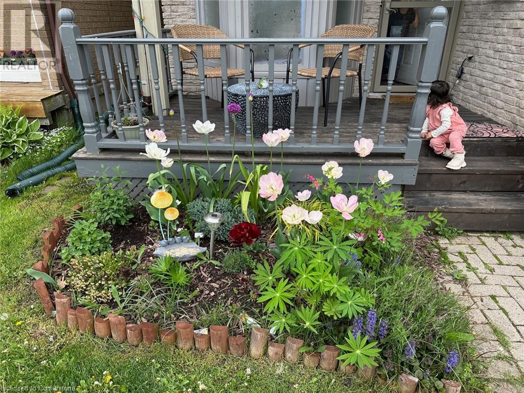 533b Rosemeadow Crescent, Waterloo, Ontario  N2T 2A1 - Photo 3 - 40681198