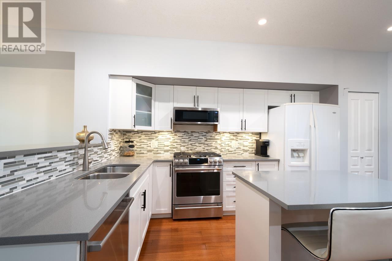 128 2000 Panorama Drive, Port Moody, British Columbia V3H 5J5 - Photo 10 - R2947743