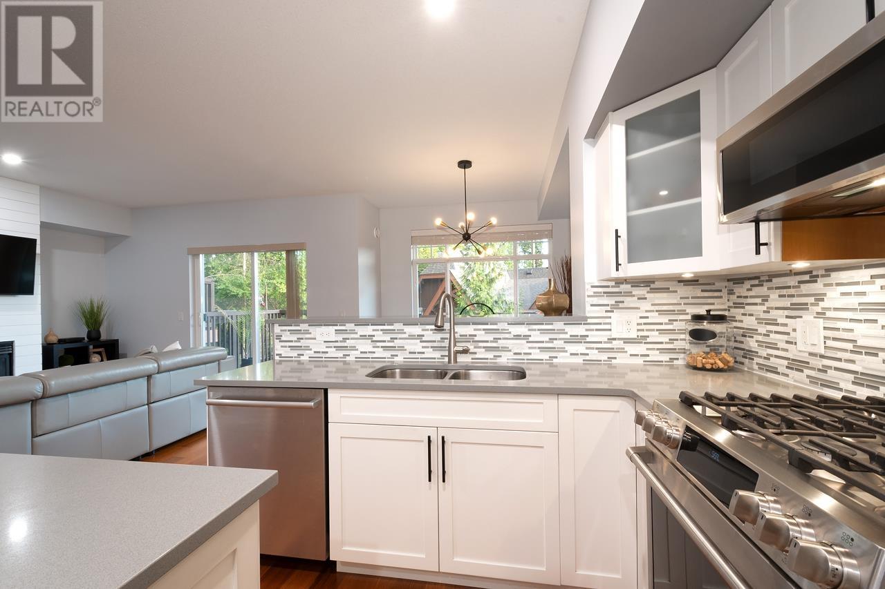 128 2000 Panorama Drive, Port Moody, British Columbia V3H 5J5 - Photo 11 - R2947743