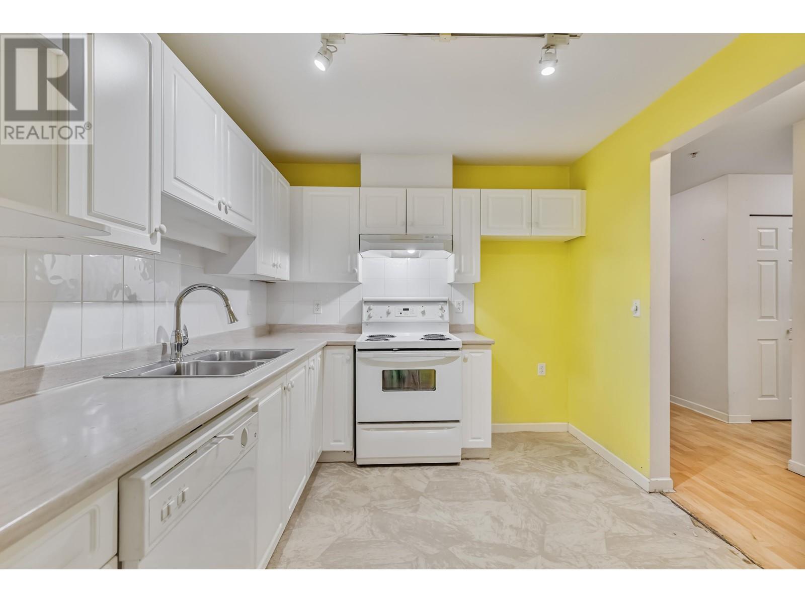 307 22233 River Road, Maple Ridge, British Columbia  V2X 3N7 - Photo 12 - R2947765