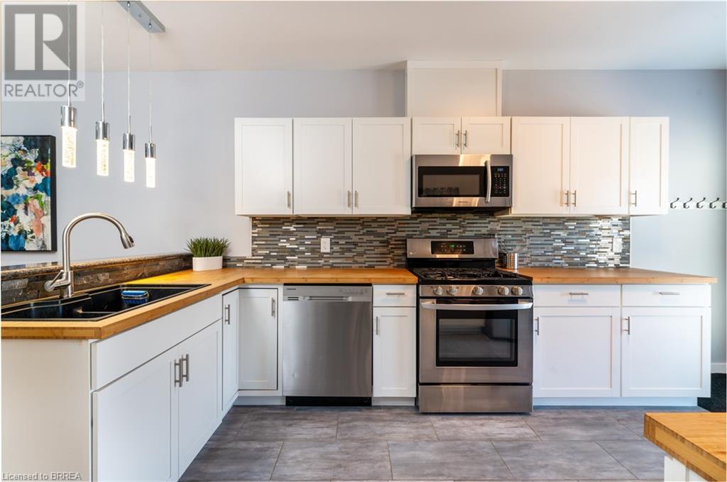 608 Upper James Street, Hamilton, Ontario  L9C 2Y8 - Photo 25 - 40682090