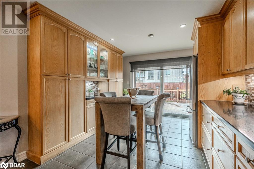 25 Thicketwood Avenue, Barrie, Ontario  L4N 5Y3 - Photo 5 - 40681437