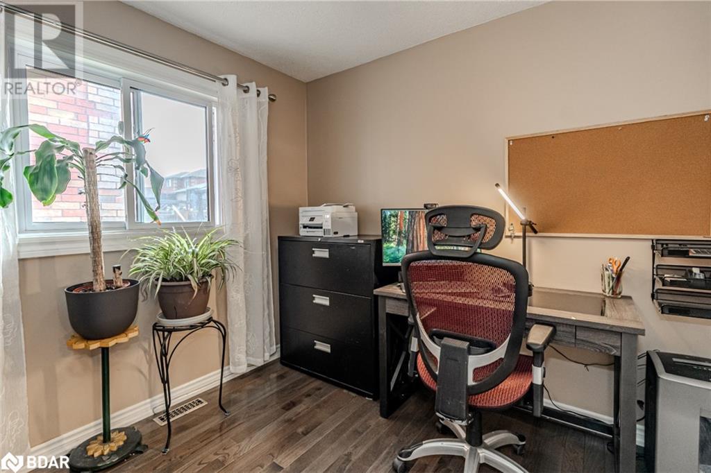 25 Thicketwood Avenue, Barrie, Ontario  L4N 5Y3 - Photo 10 - 40681437