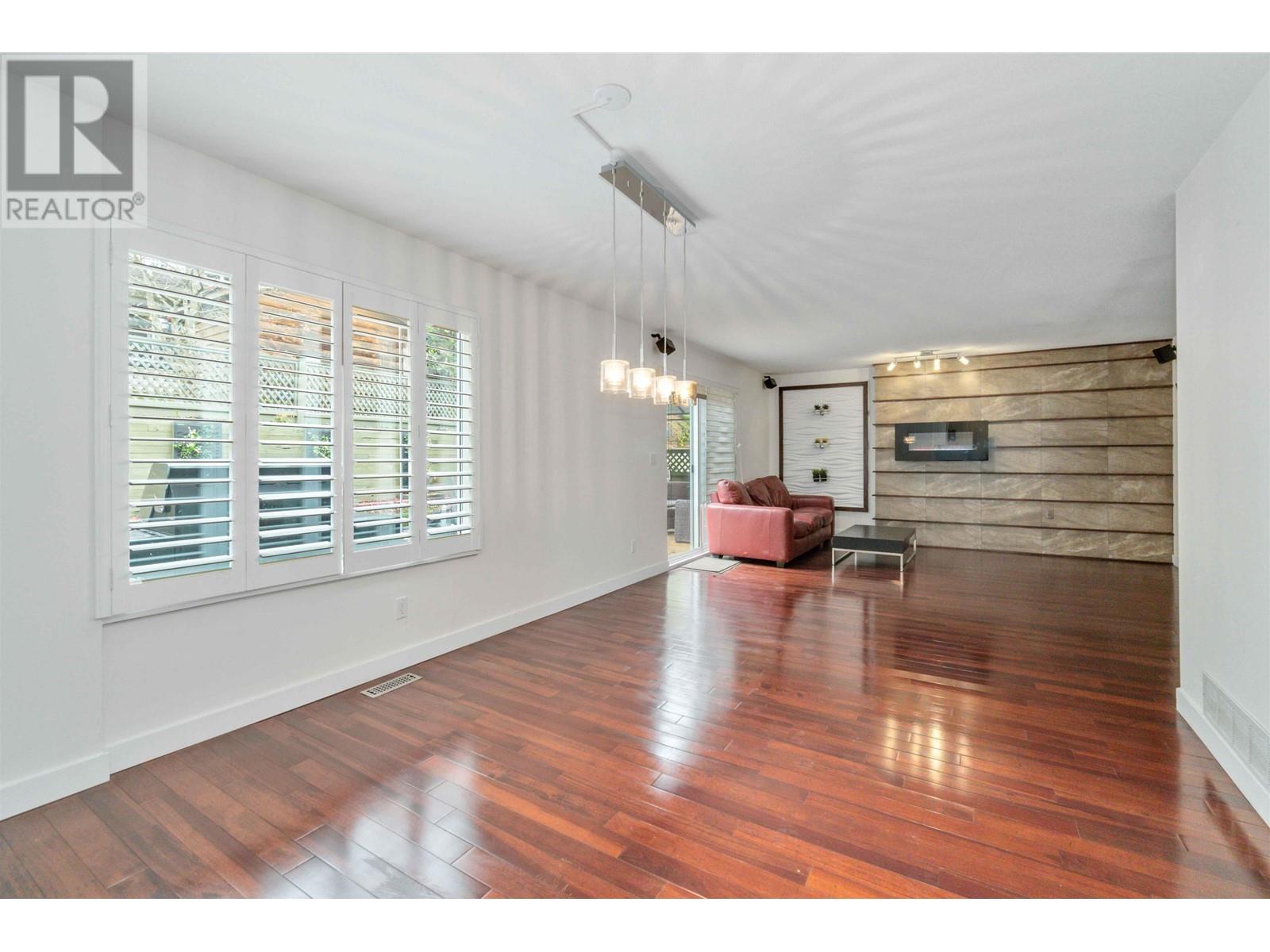 1633 Plateau Crescent, Coquitlam, British Columbia  V3E 3B3 - Photo 8 - R2943265