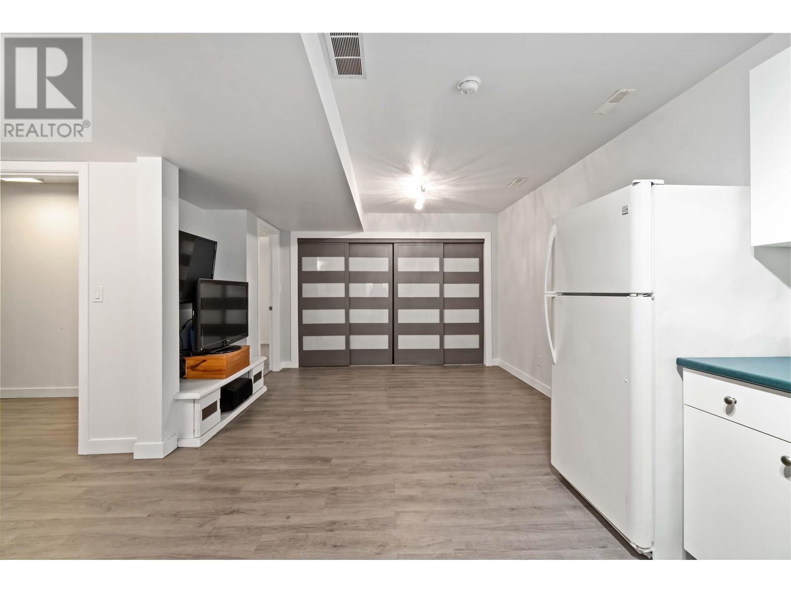 1633 Plateau Crescent, Coquitlam, British Columbia  V3E 3B3 - Photo 32 - R2943265