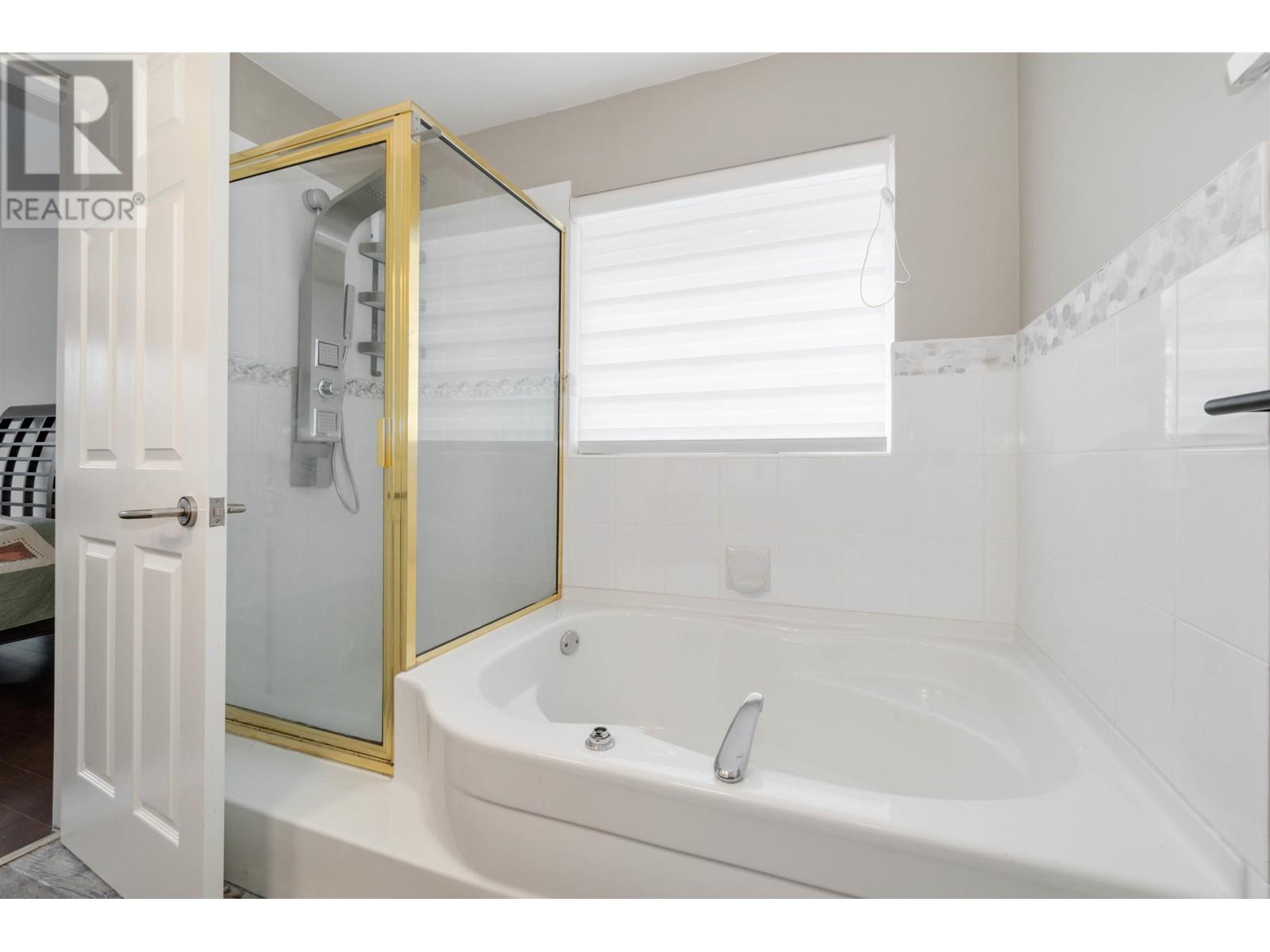 1633 Plateau Crescent, Coquitlam, British Columbia  V3E 3B3 - Photo 21 - R2943265