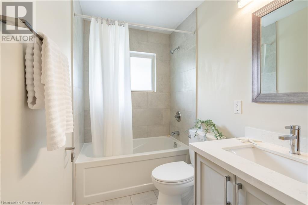 86 Brentwood Drive Unit# 1Hamilton, Ontario  L8T 3W3 - Photo 5 - 40682042