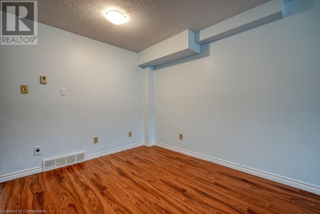 394 Springbank Avenue Unit# 4, Woodstock, Ontario  N4T 1L1 - Photo 3 - 40681942