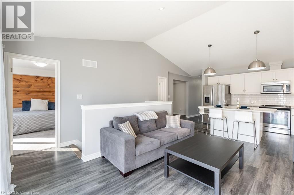 78 Silverwood Avenue, Welland, Ontario  L3C 0C3 - Photo 19 - 40682259