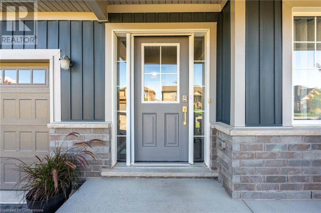 78 Silverwood Avenue, Welland, Ontario  L3C 0C3 - Photo 3 - 40682259