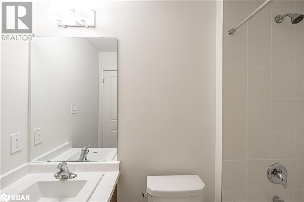 182 Durham Avenue, Barrie, Ontario  L9J 0Z4 - Photo 11 - 40682064