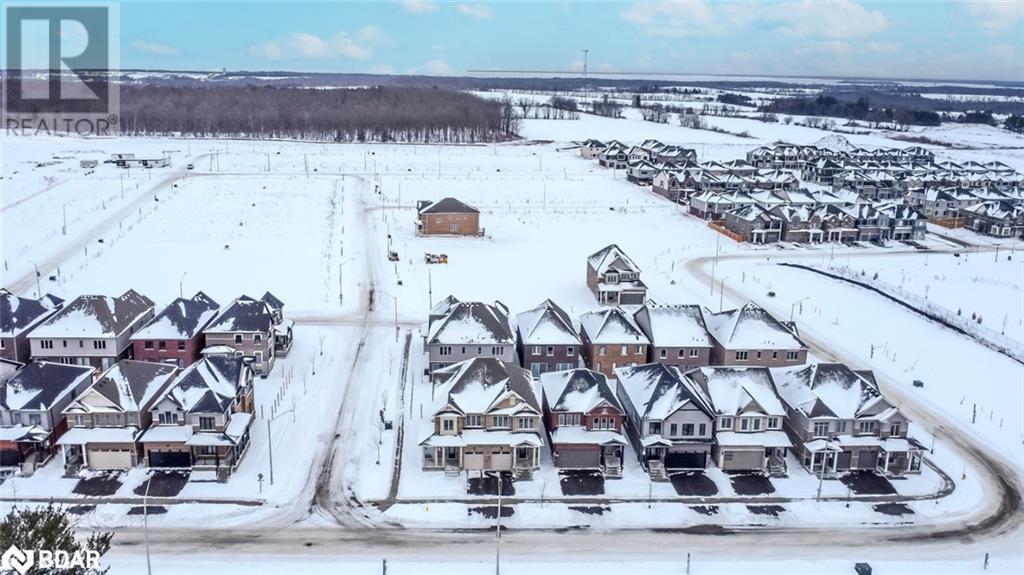 182 Durham Avenue, Barrie, Ontario  L9J 0Z4 - Photo 2 - 40682064