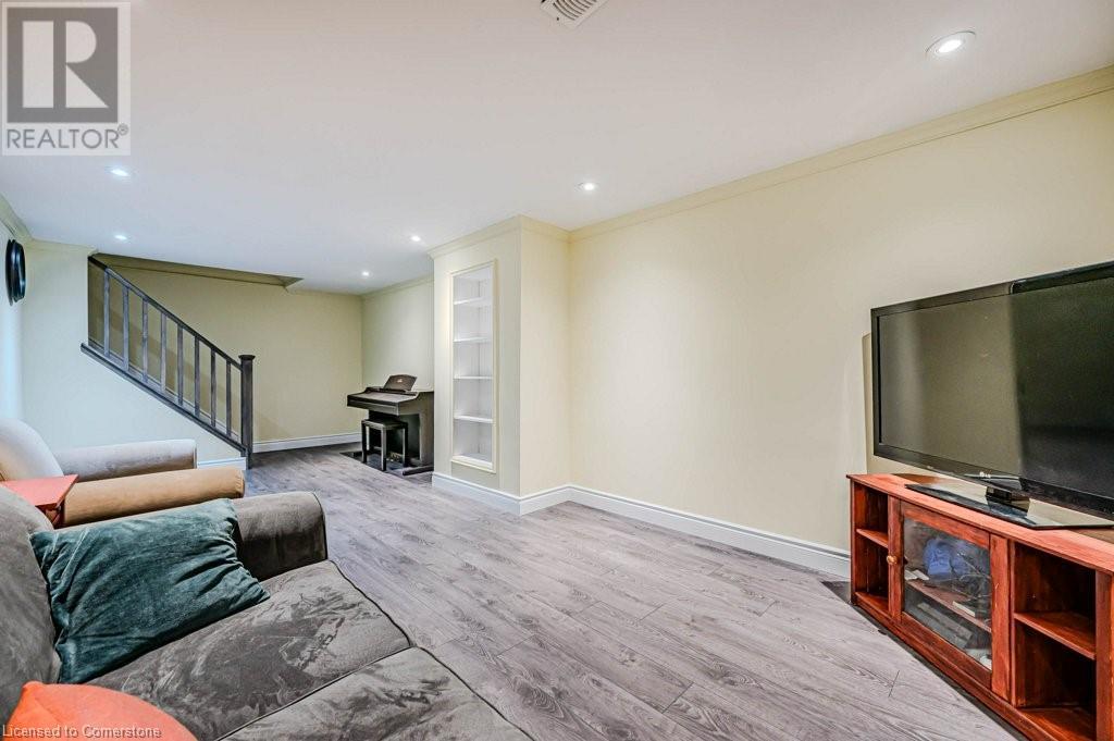 1399 Augustine DriveBurlington, Ontario  L7P 2M9 - Photo 37 - 40678122